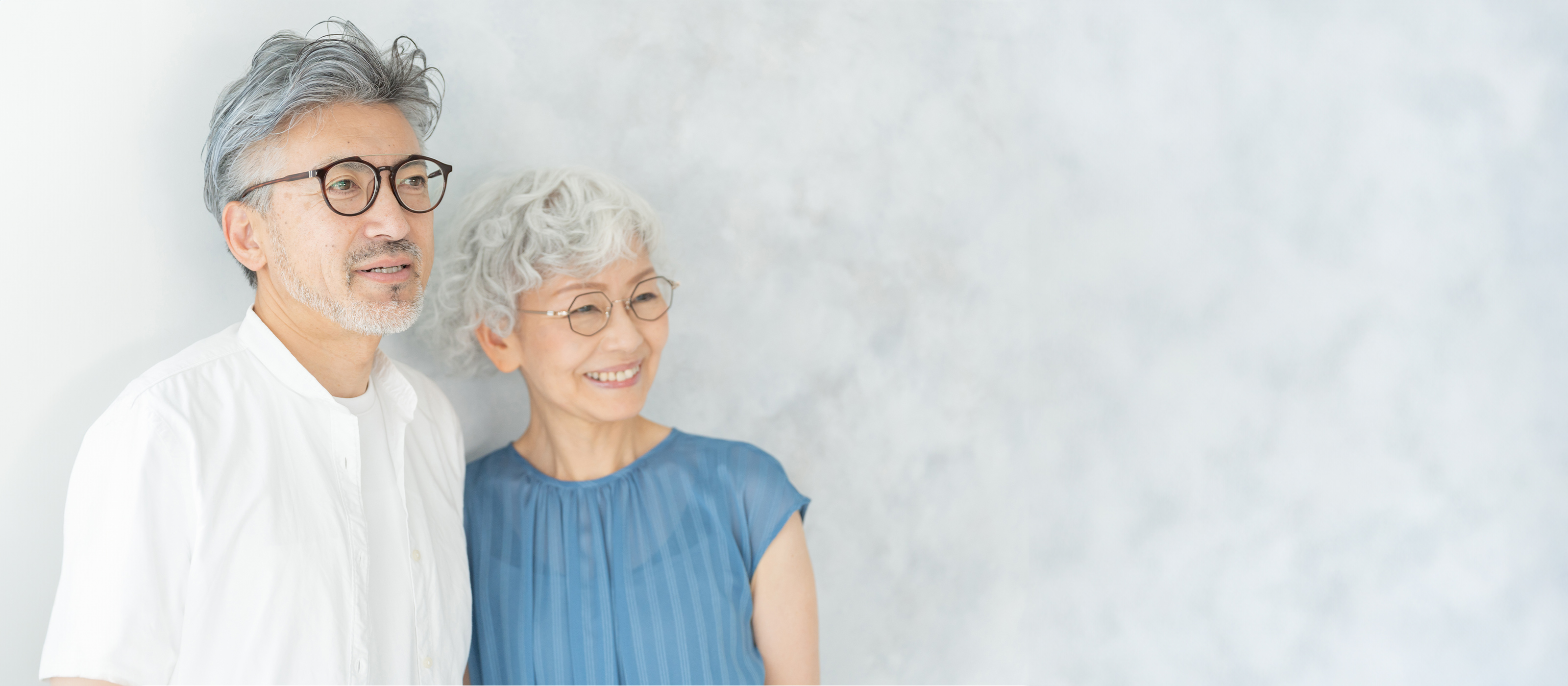 男女が笑っている様子